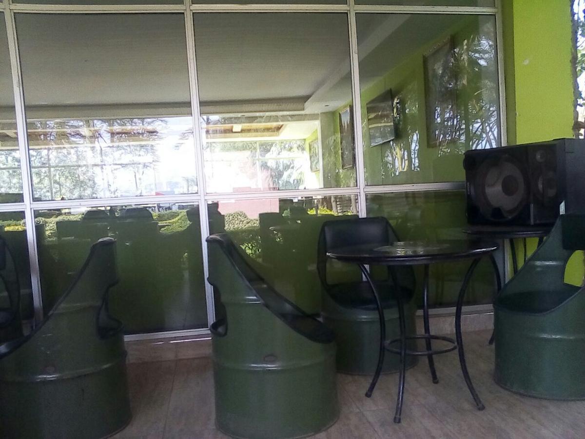 Hippo Safaris Resort ナイバシャ エクステリア 写真